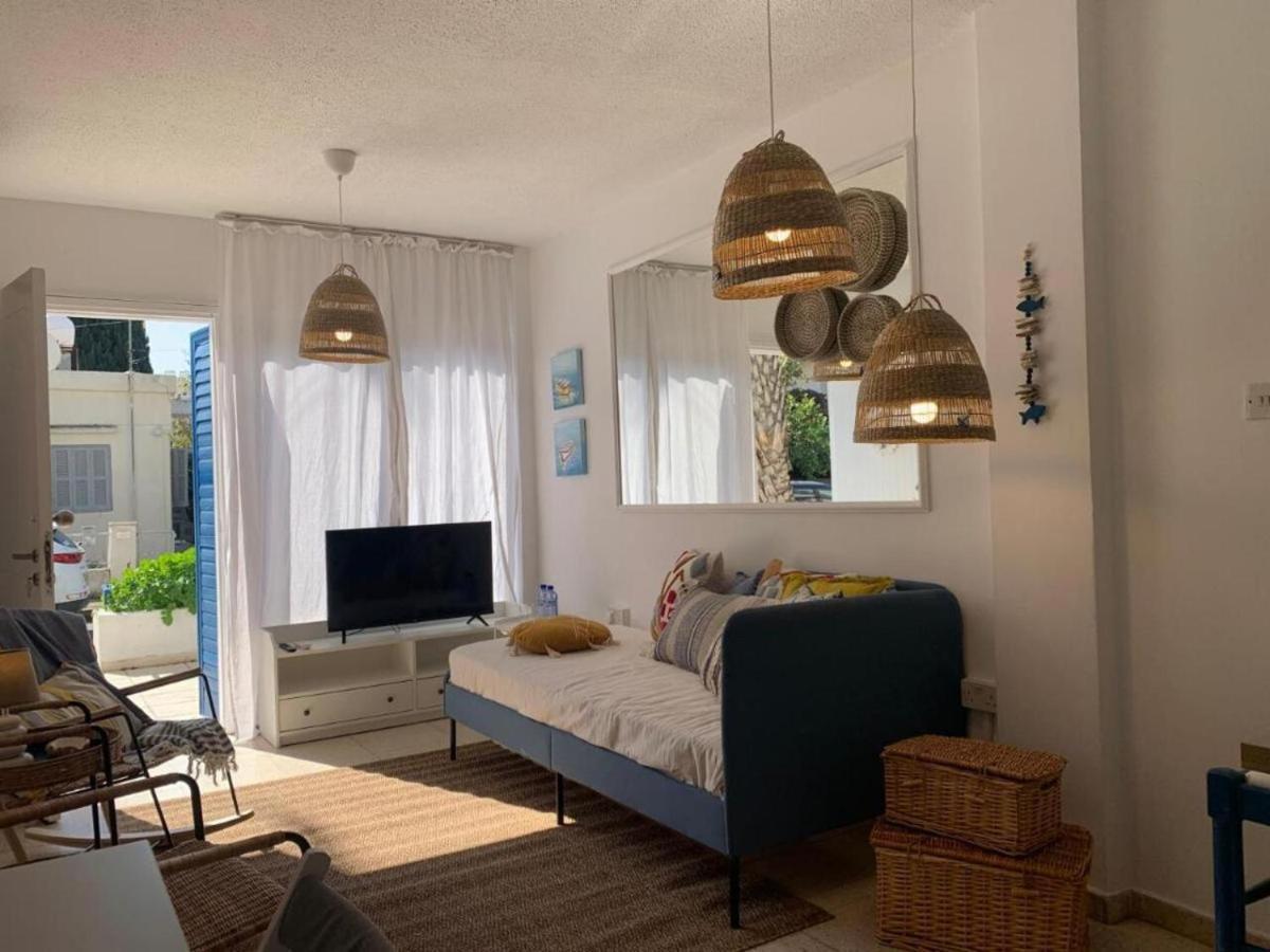 Romy'S Cozy One Bedroom Apt Ларнака Екстер'єр фото